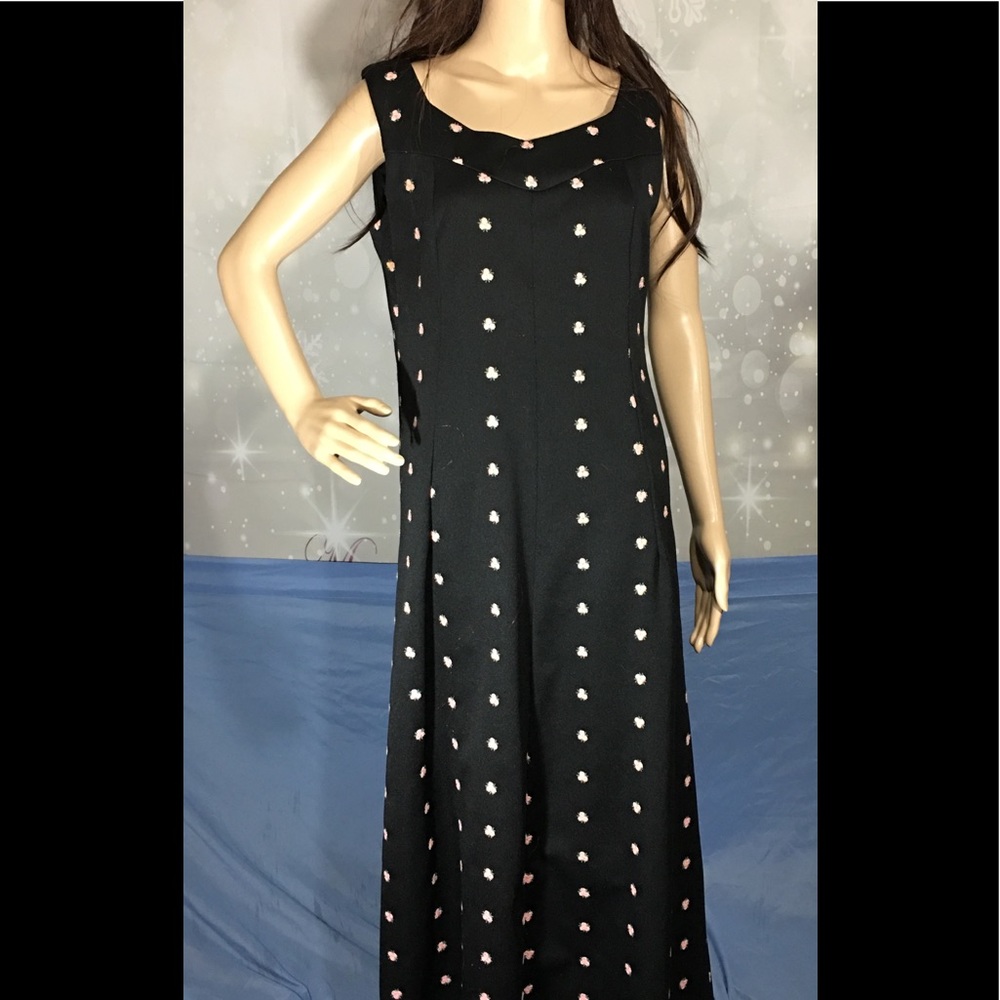 🌸Full Length Black Dress W/Pink Flowers🌸